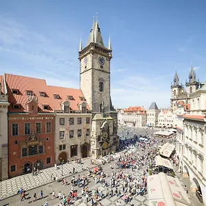 Old Town Square 27 , Praga Czechy